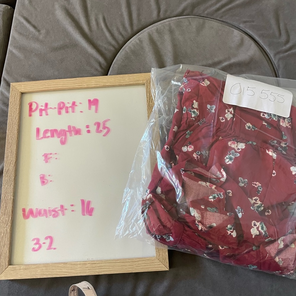 Banana Republic Factory Red & Floral Blouse - Picture 5 of 5
